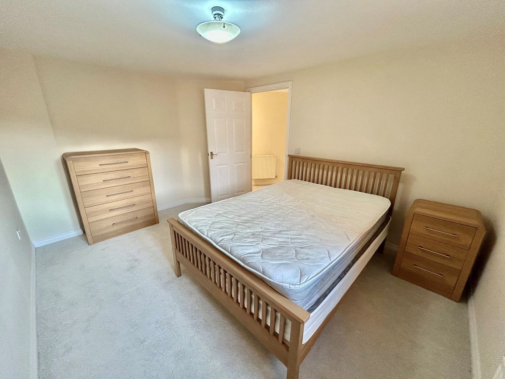 Property photo 2 of 12 Image