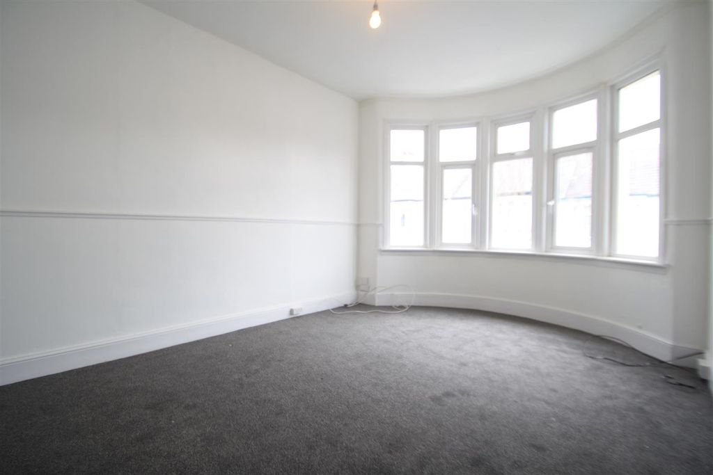 Property photo 2 of 6 Img_8431.Jpg