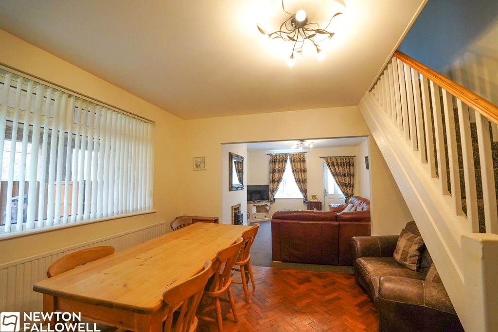 Property photo 3 of 23