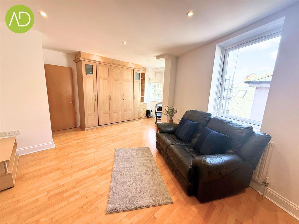 Property photo 3 of 6 9.Png