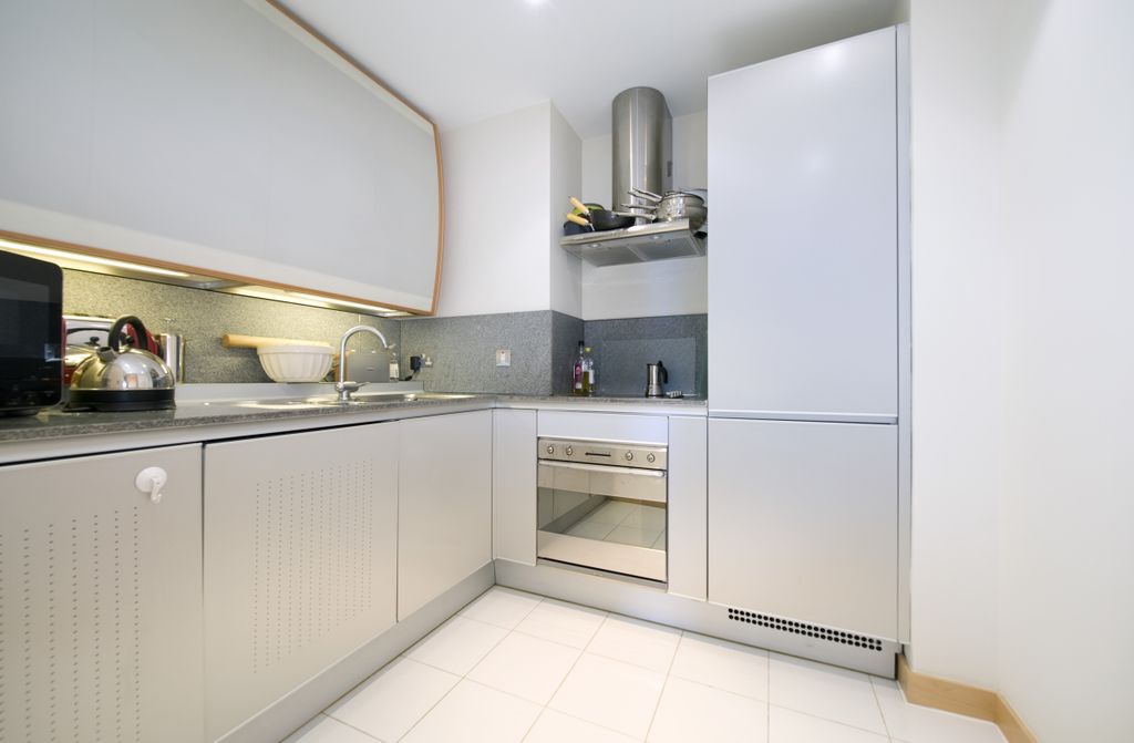 Property photo 2 of 4 Kitchen Hi Res