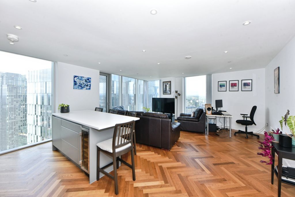 Property photo 1 of 26 Dsc_7680