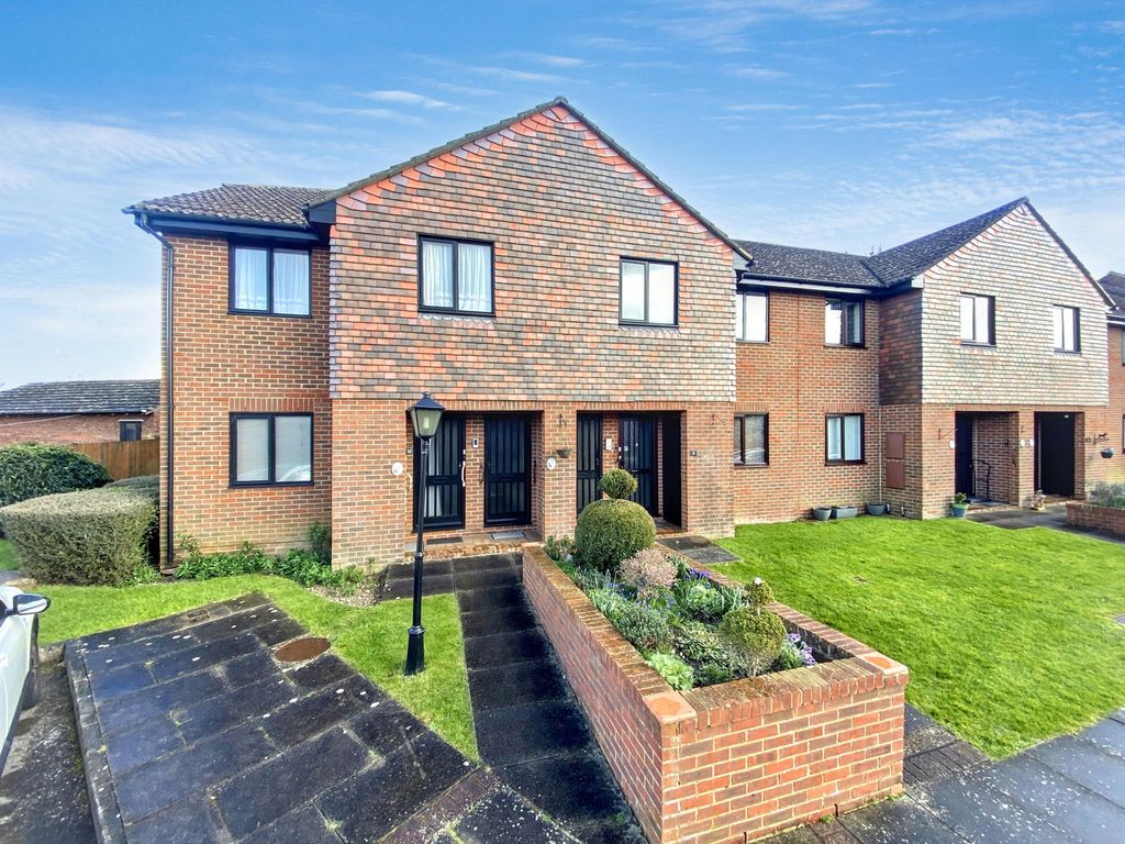 Property photo 1 of 18