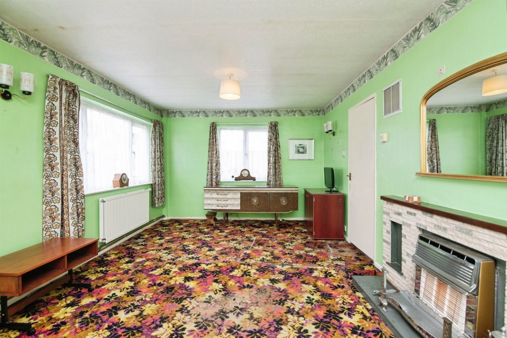 Property photo 3 of 19
