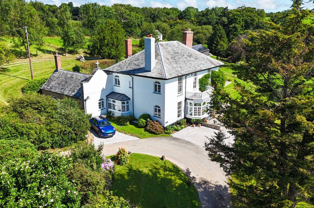 Property photo 1 of 24