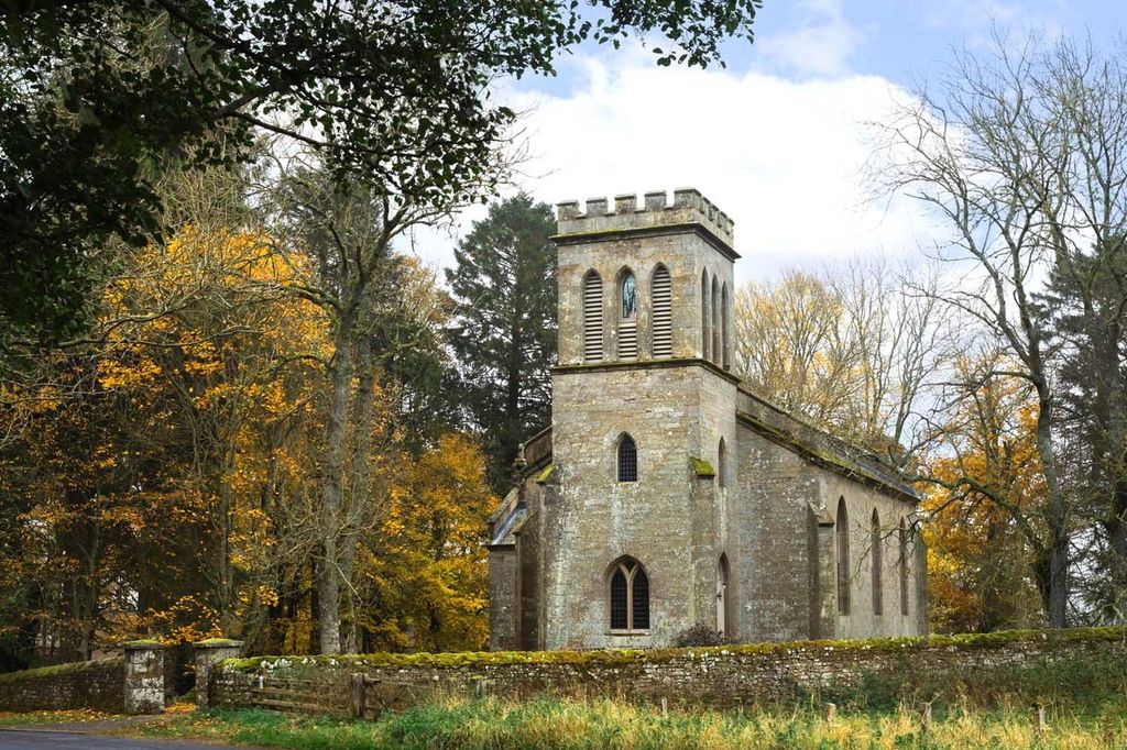 Property photo 1 of 24