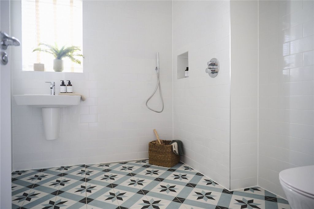 Property photo 3 of 10 Picture No. 05