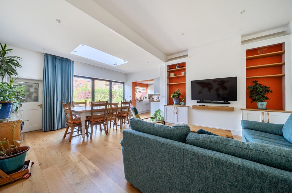 Property photo 2 of 22 1465481-10-6A19c7...