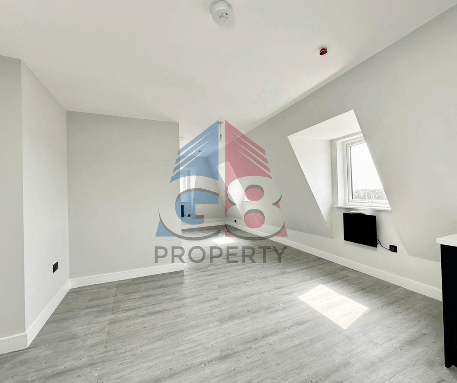 Property photo 2 of 14 Gallery