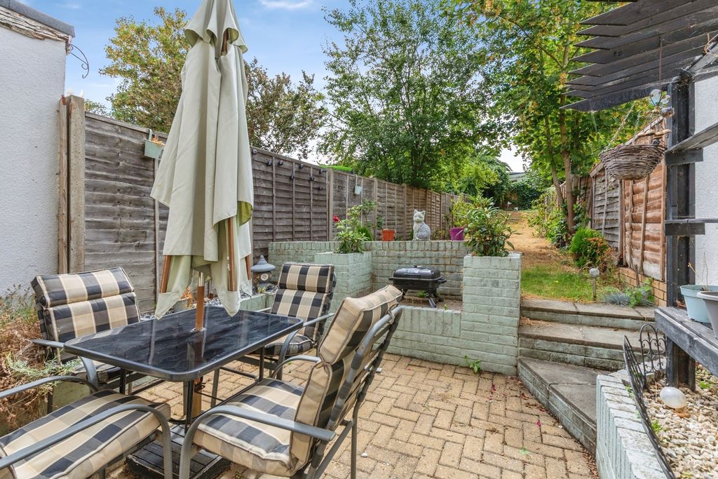 Property photo 2 of 16 Pbox-Img.Jpg