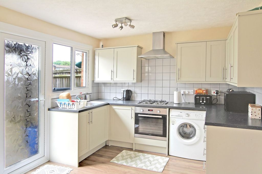 Property photo 1 of 8