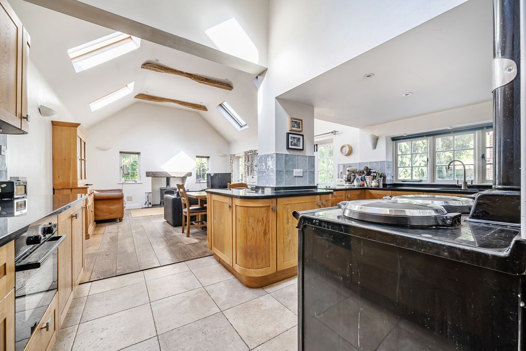 Property photo 2 of 28 1321468-24-686Ff4...