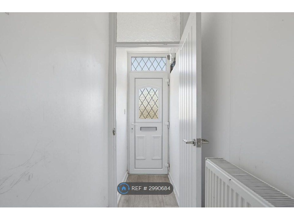 Property photo 2 of 15 Doorway