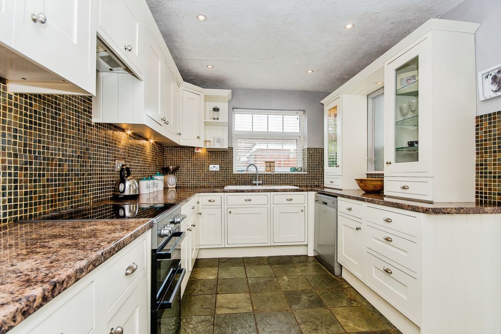 Property photo 3 of 16 Photography