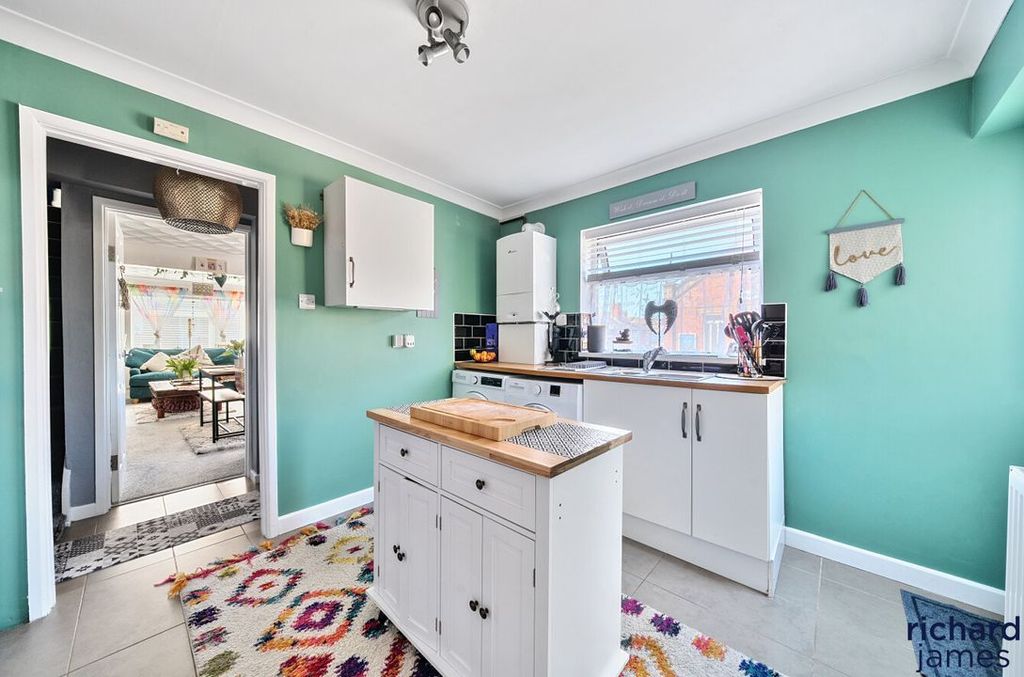 Property photo 2 of 22 d3Ef356B66884d9Db407237204Fc7B6B