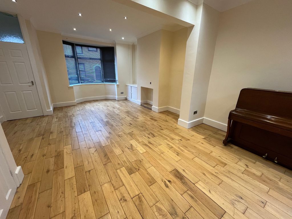 Property photo 1 of 10 Arm 6