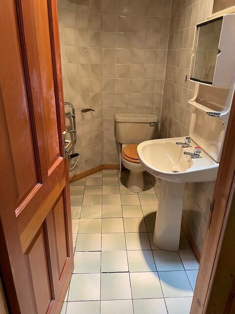 Property photo 3 of 8