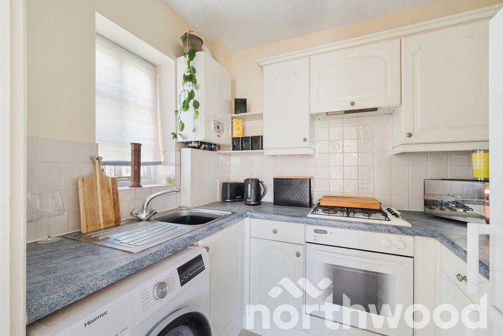 Property photo 3 of 11