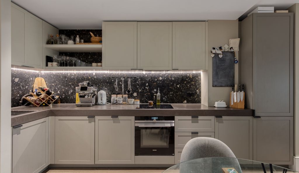 Property photo 3 of 18 094A9708-Edit