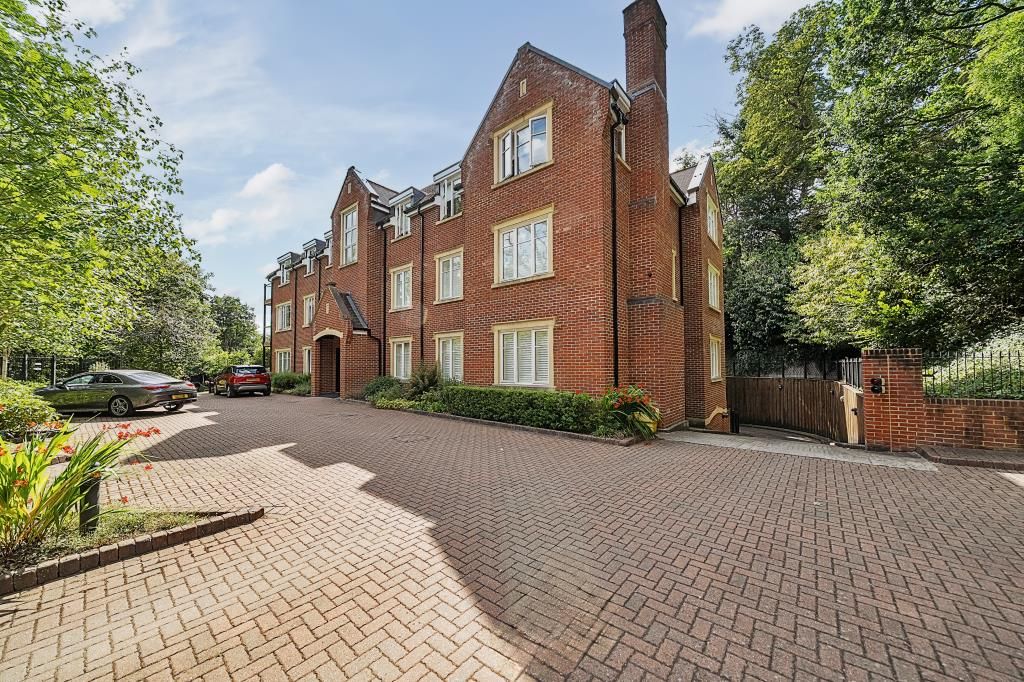 Property photo 1 of 12 External View