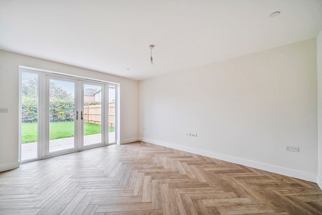 Property photo 2 of 22 1380234-11-6911E8...