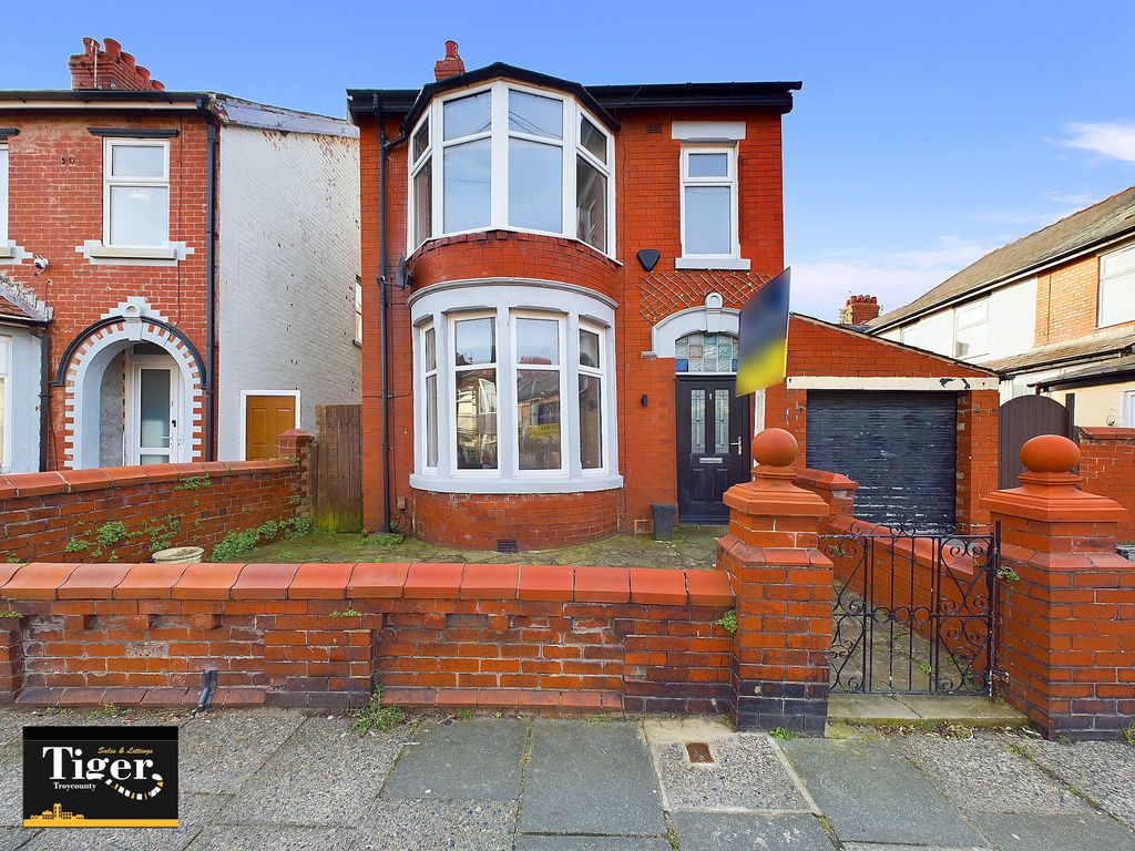 Property photo 1 of 19 Cam03440G0-Pr0259-Still029