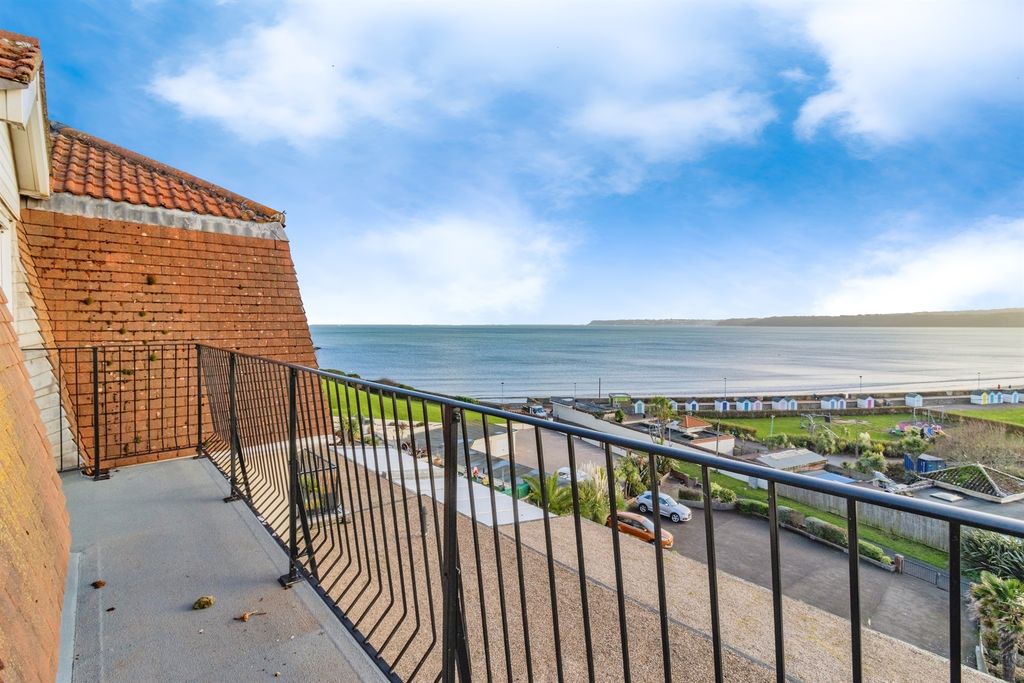Additional image 5 of 2 bed flat for saleAlta Vista Road, Paignton TQ4