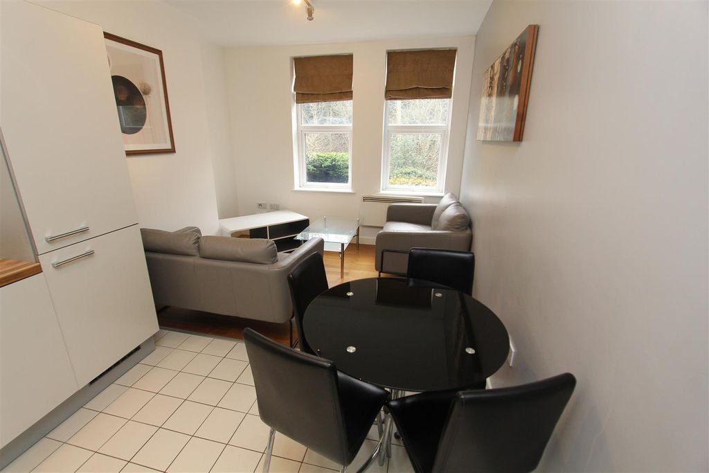 Property photo 3 of 8 Living Room.Jpg