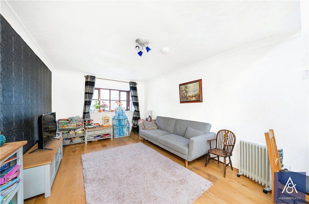 Property photo 2 of 13 Picture No. 61
