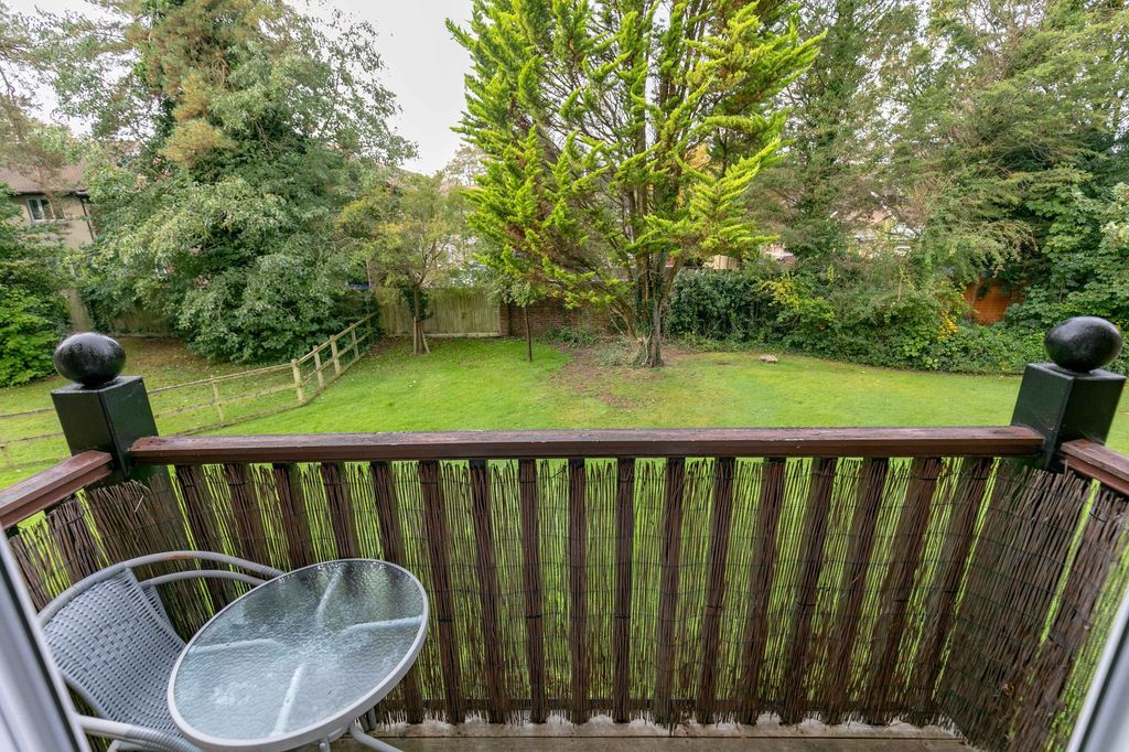 Property photo 3 of 17 Photo 15