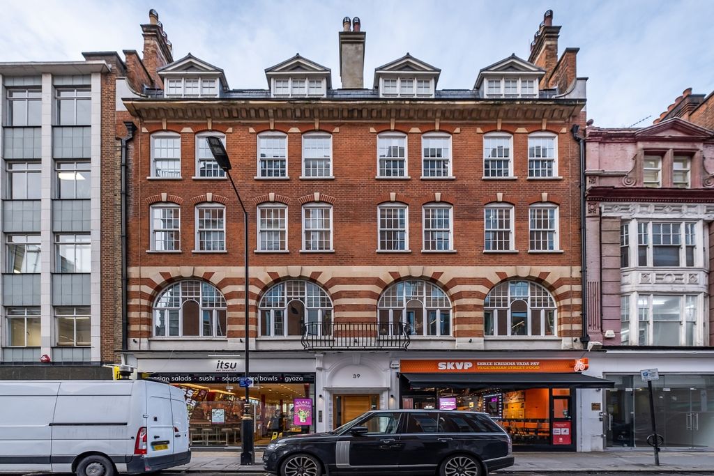 Property photo 2 of 10 External