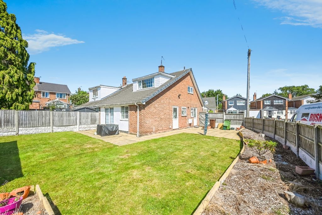 Property photo 2 of 17 Photo