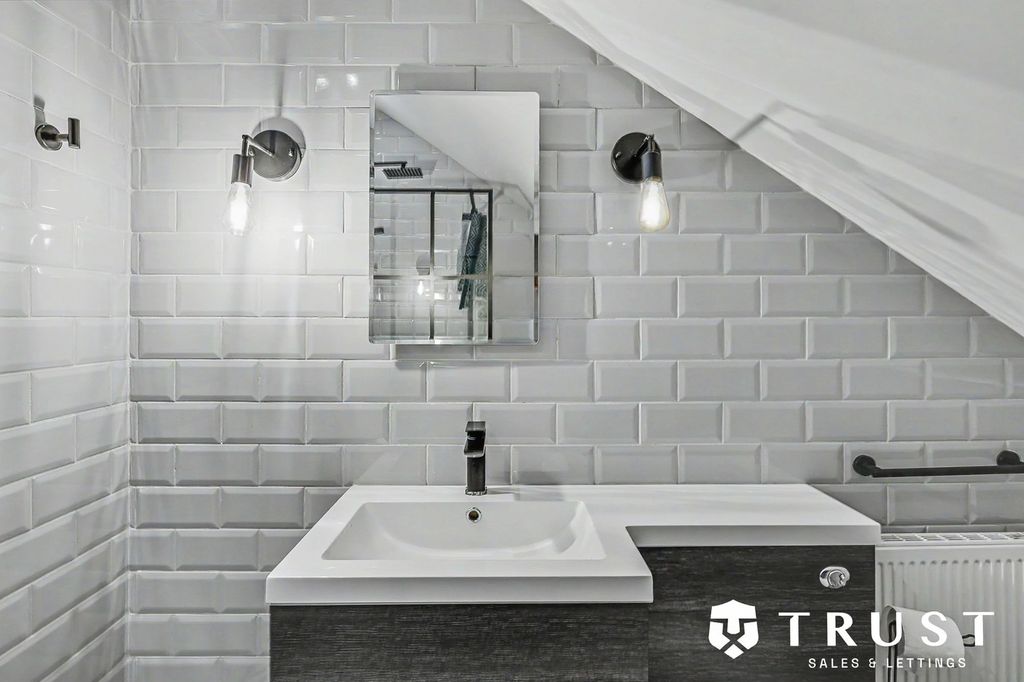Additional image 65 of 6 bed detached house for saleStation Lane, Birkenshaw BD11