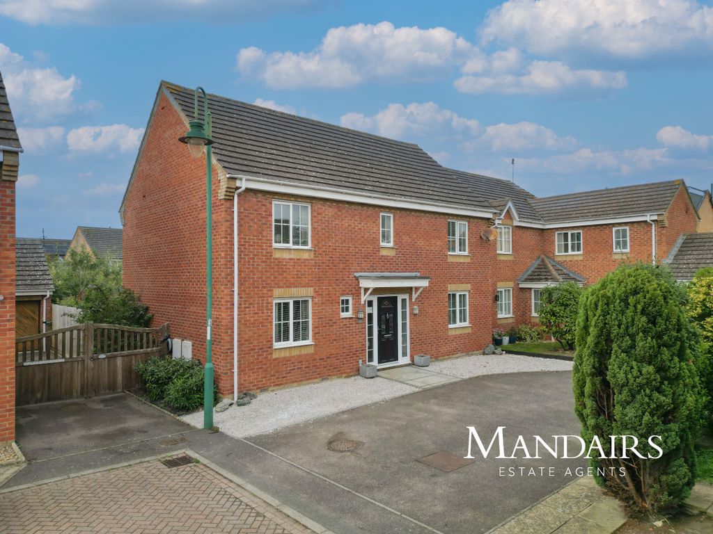 Property photo 1 of 37