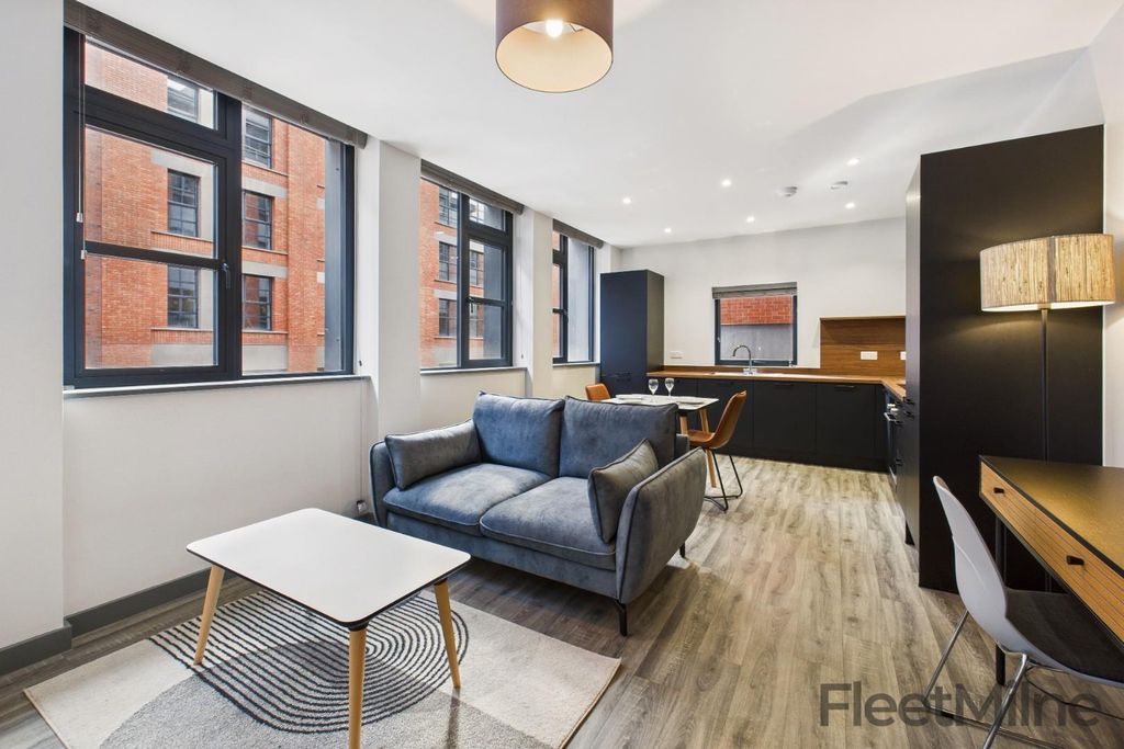 Property photo 2 of 16 Living/Dining Room