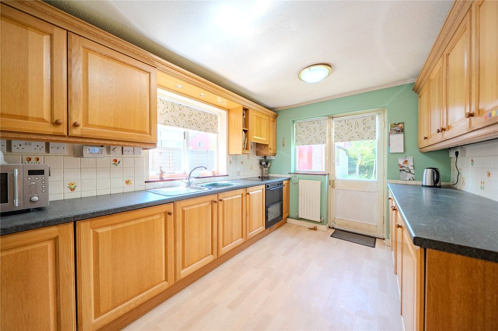 Property photo 2 of 16 Picture No. 08