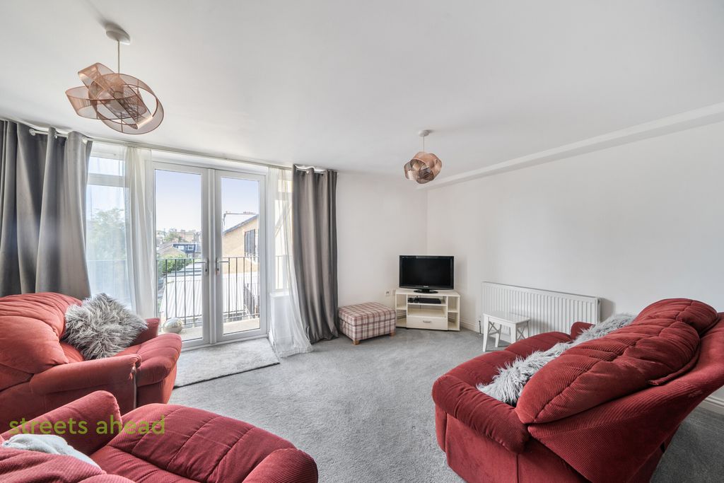 Property photo 2 of 15 53313d8F-9A73-412...