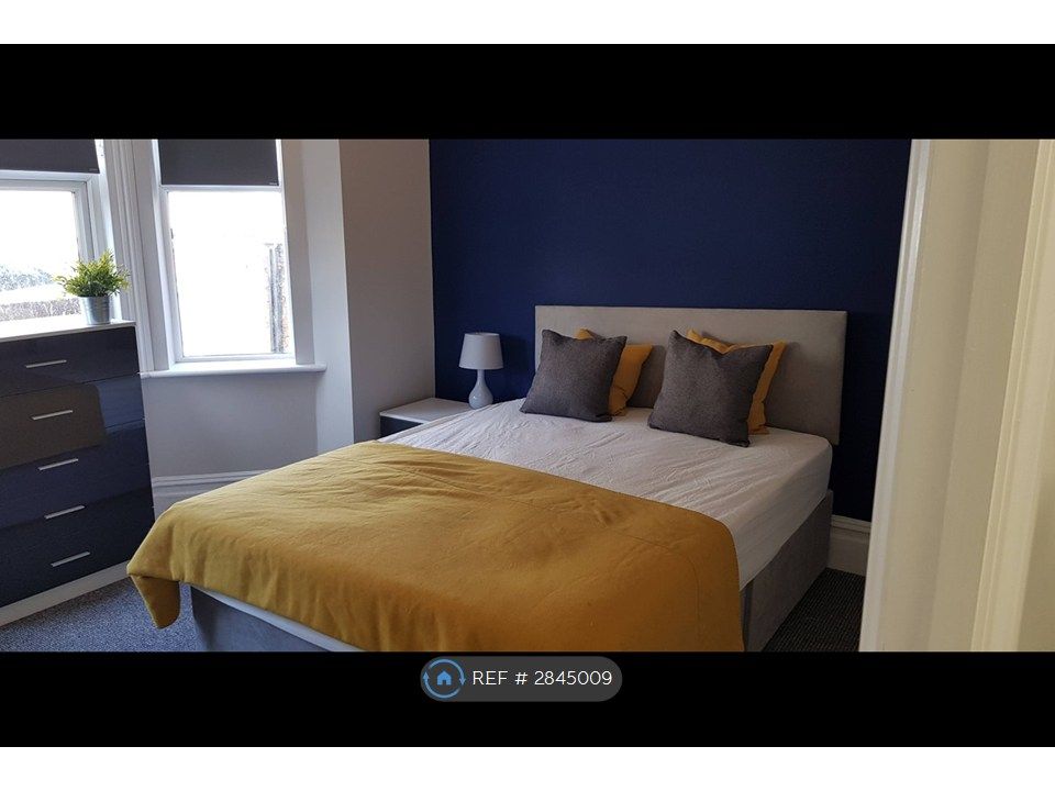 Property photo 1 of 13 Room 1