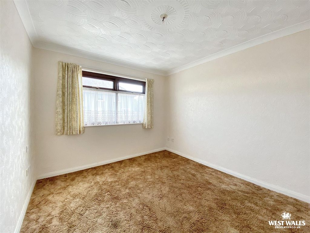 Additional image 6 of 4 bed end terrace house for saleGolden Hill Road, Pembroke SA71