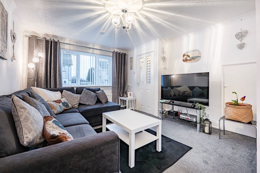 Property photo 3 of 37