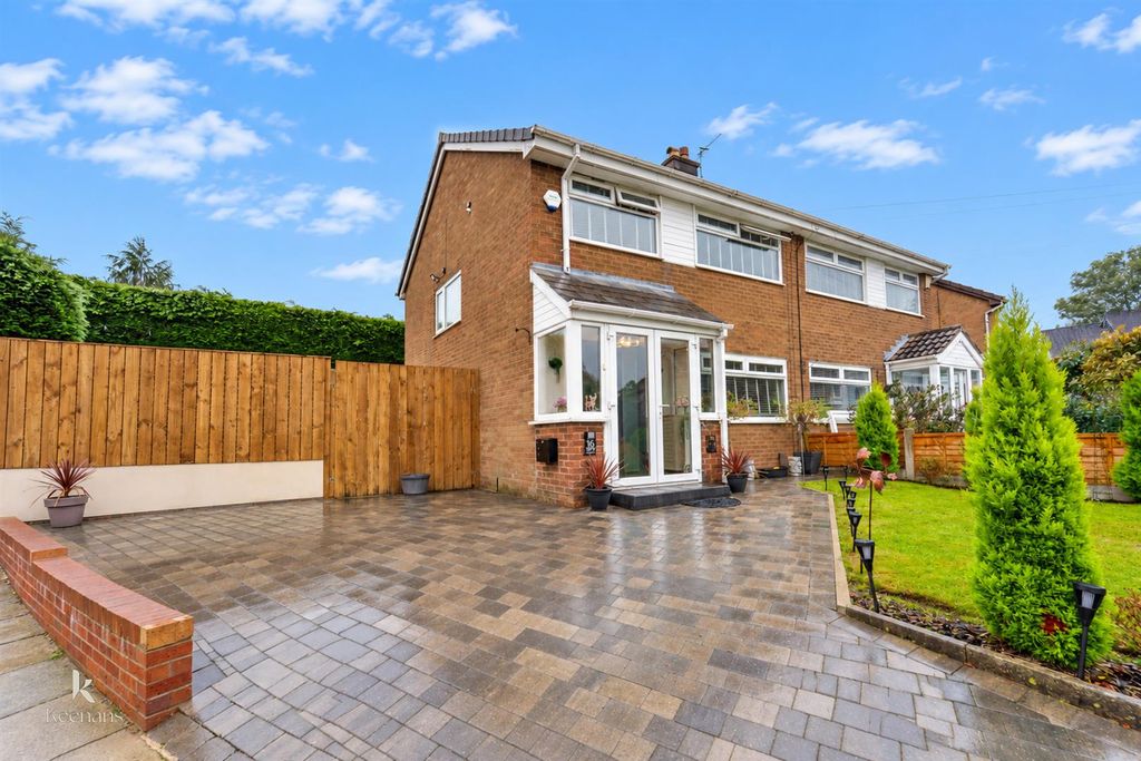 Property photo 1 of 32 .-266.Jpg