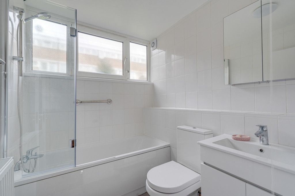 Property photo 2 of 3