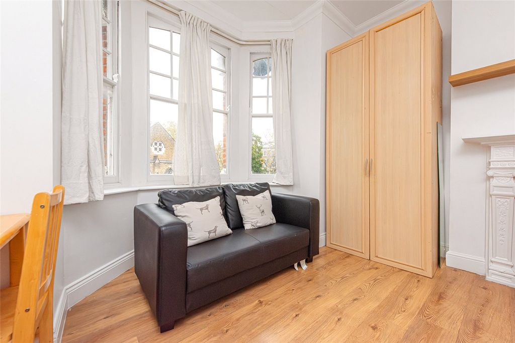 Property photo 3 of 10 Picture No. 05