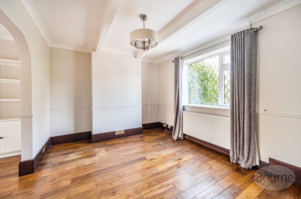 Property photo 3 of 21 A1403428-Ffdd-4d9...