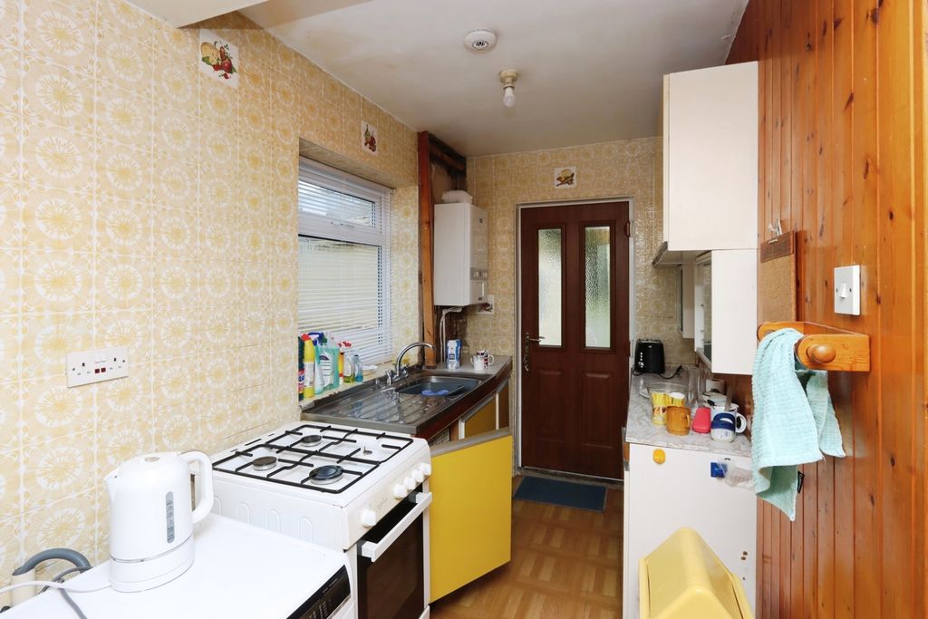 Property photo 2 of 16 Photo