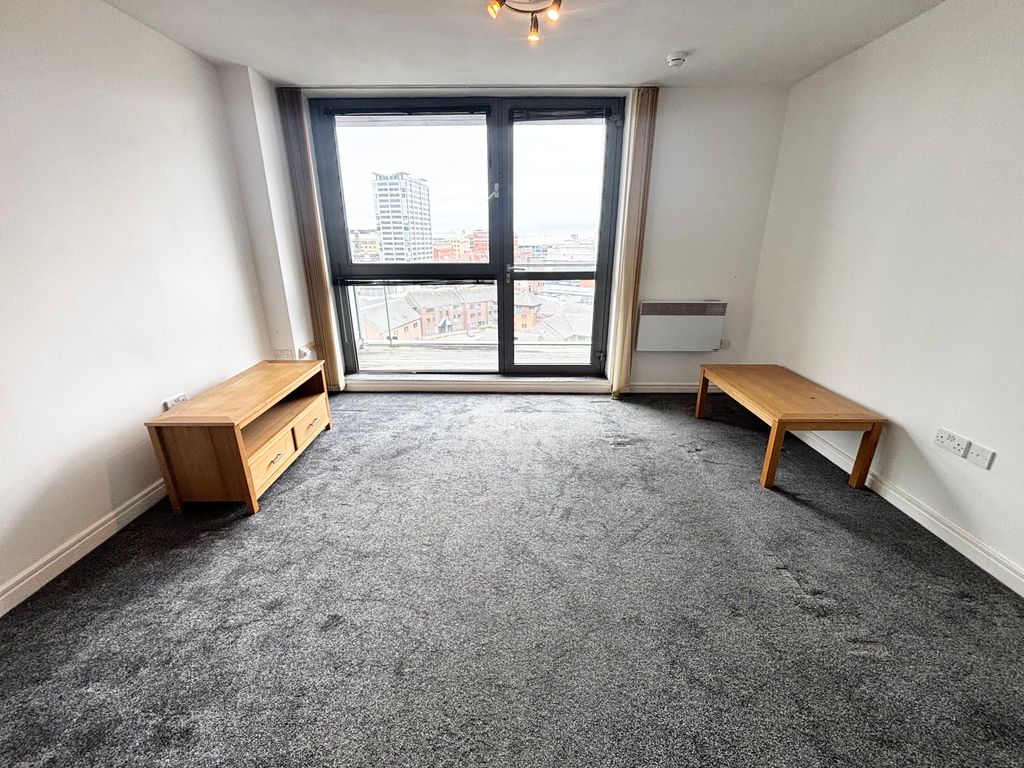 Property photo 2 of 9 Lounge