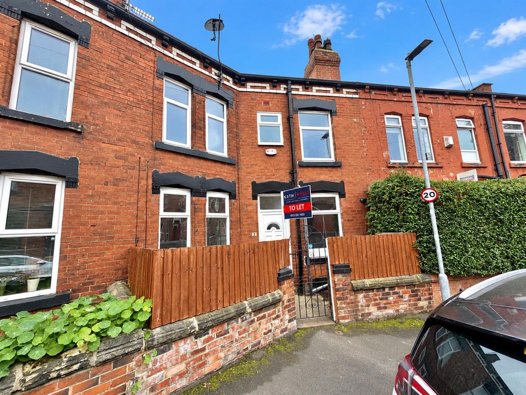 Property photo 1 of 17