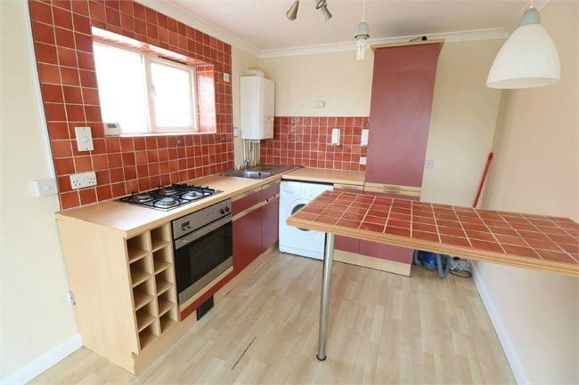 Property photo 2 of 10 Kitchen