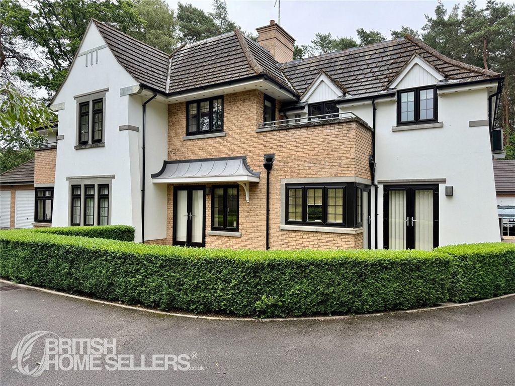 Property photo 1 of 17 Picture No. 02