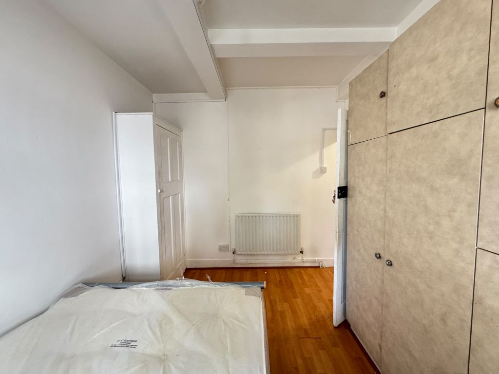 Property photo 3 of 4